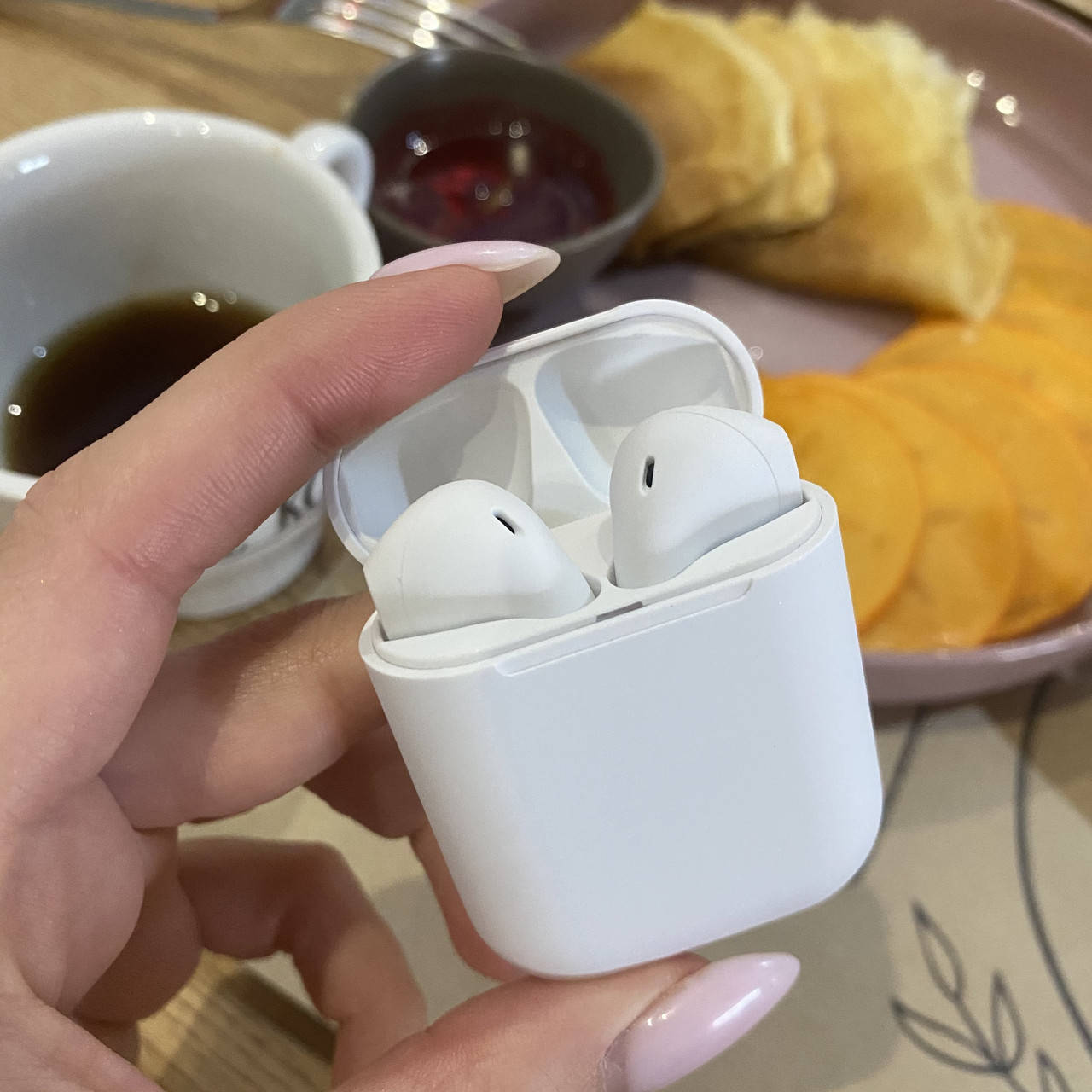 

Беспроводные наушники матовые inpods 12 белые сенсорные с микрофоном, Белый
