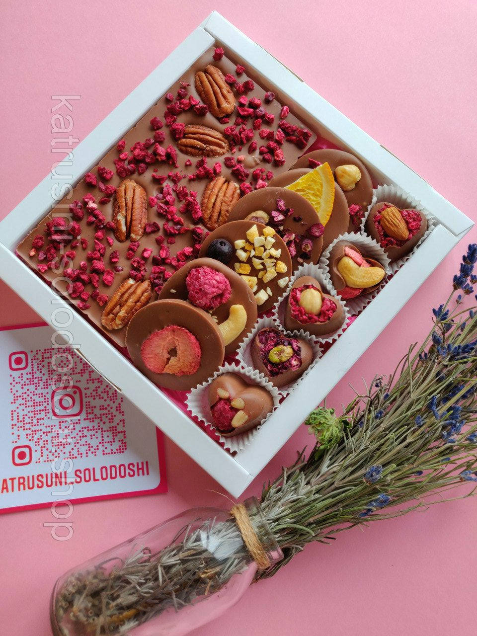 

Подарочный шоколадный набор ручной работы без сахара