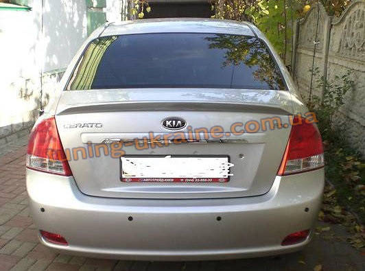 

Спойлер-сабля без стопа из стеклопластика на Kia Cerato 1 2004-2009 седан