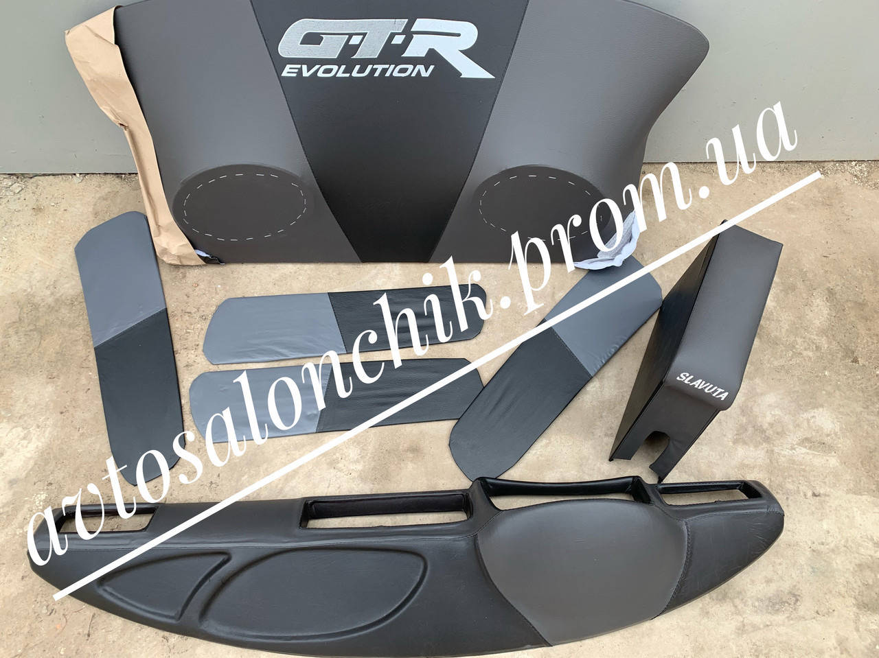 

Тюнинг салона Славута ЗАЗ 1103 серый