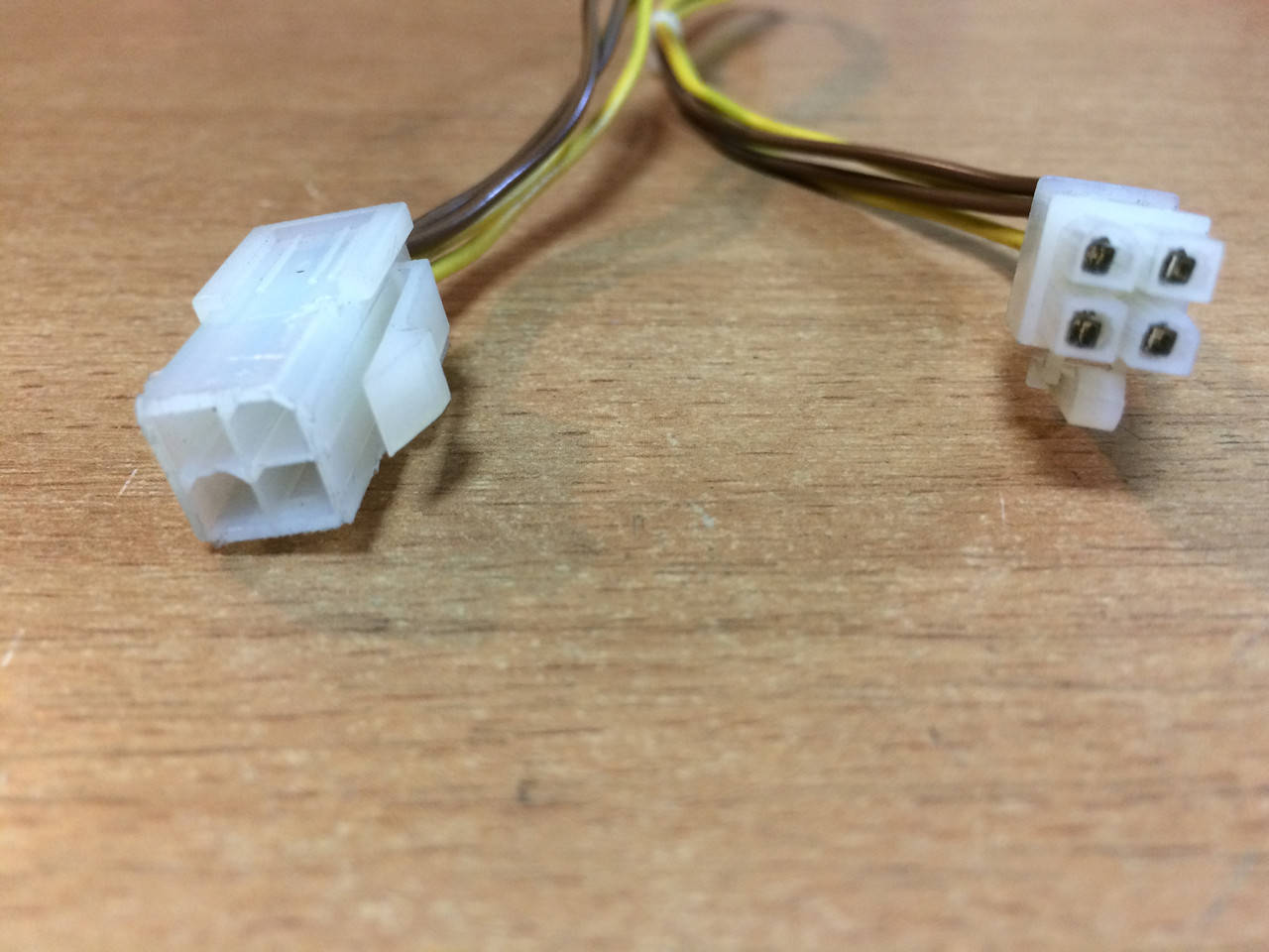 

Удлинитель питания 4pin CPU