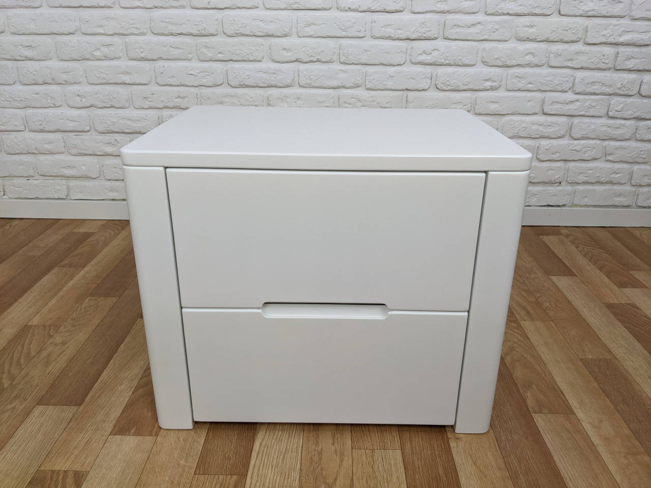 

Прикроватная тумбочка "Орео-2" из дерева Белая