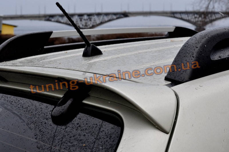 

Задний спойлер на Hyundai Tucson 2004-09