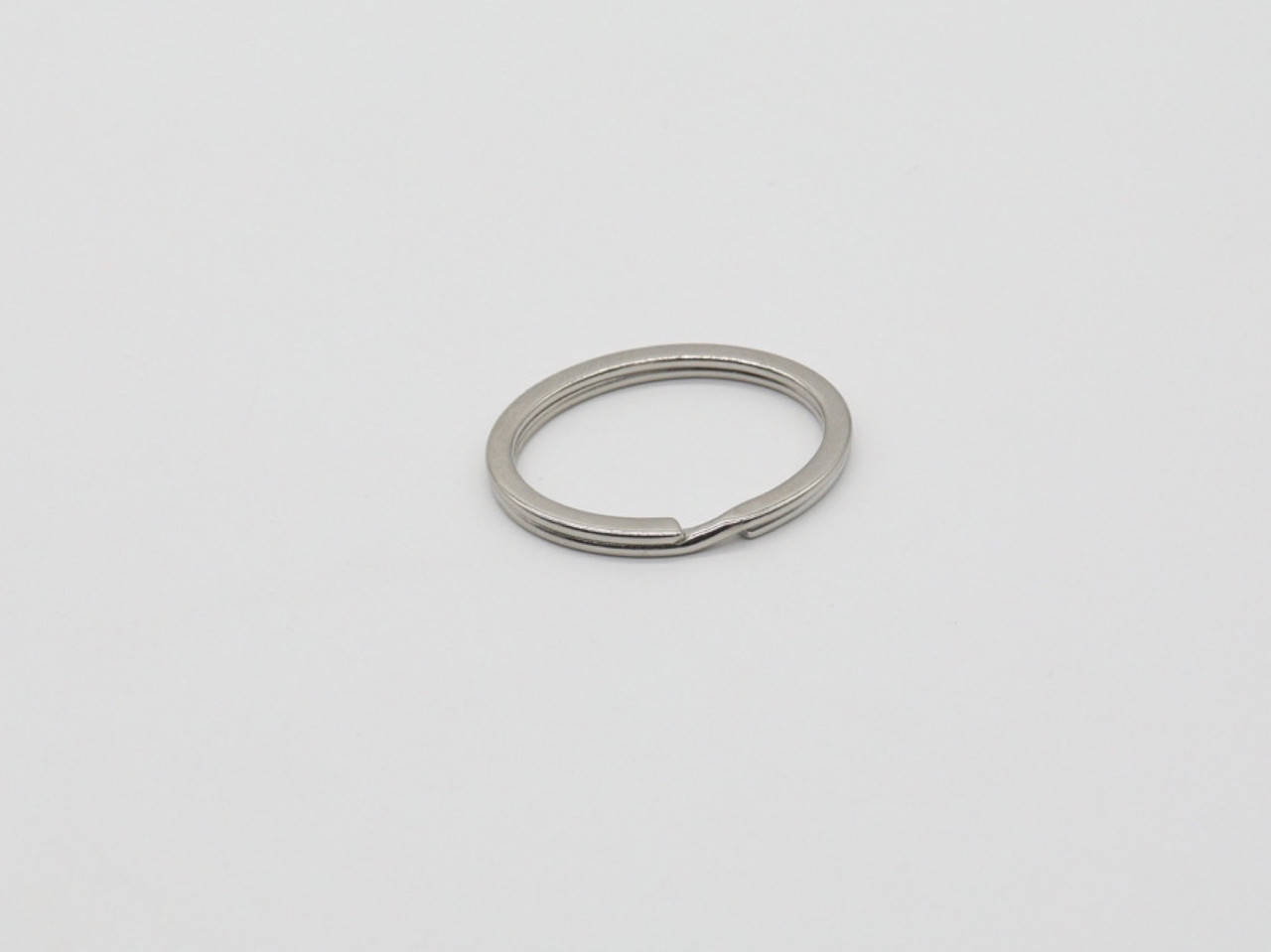 

Кольцо заводное,овальное. 36мм, Серебро