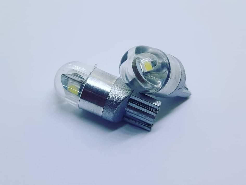 

Лампа T10(W5W)БЦ 12V LED 2х3030 white мет