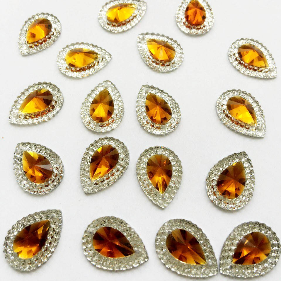 

Акриловые камни, форма Капля Topaz 13х18 mm, 1шт