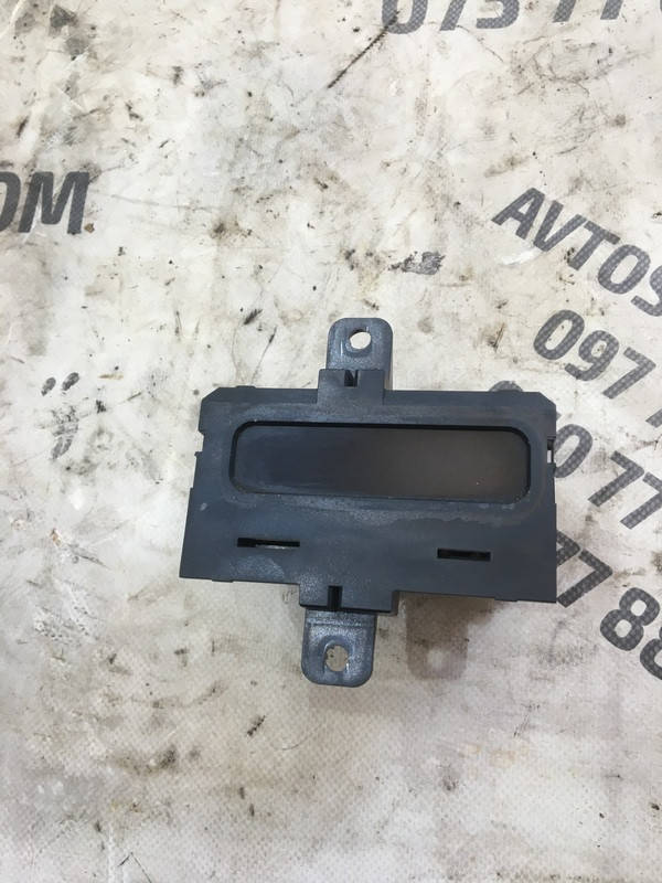 

Дисплей информационный Renault Scenic 1 7700413529