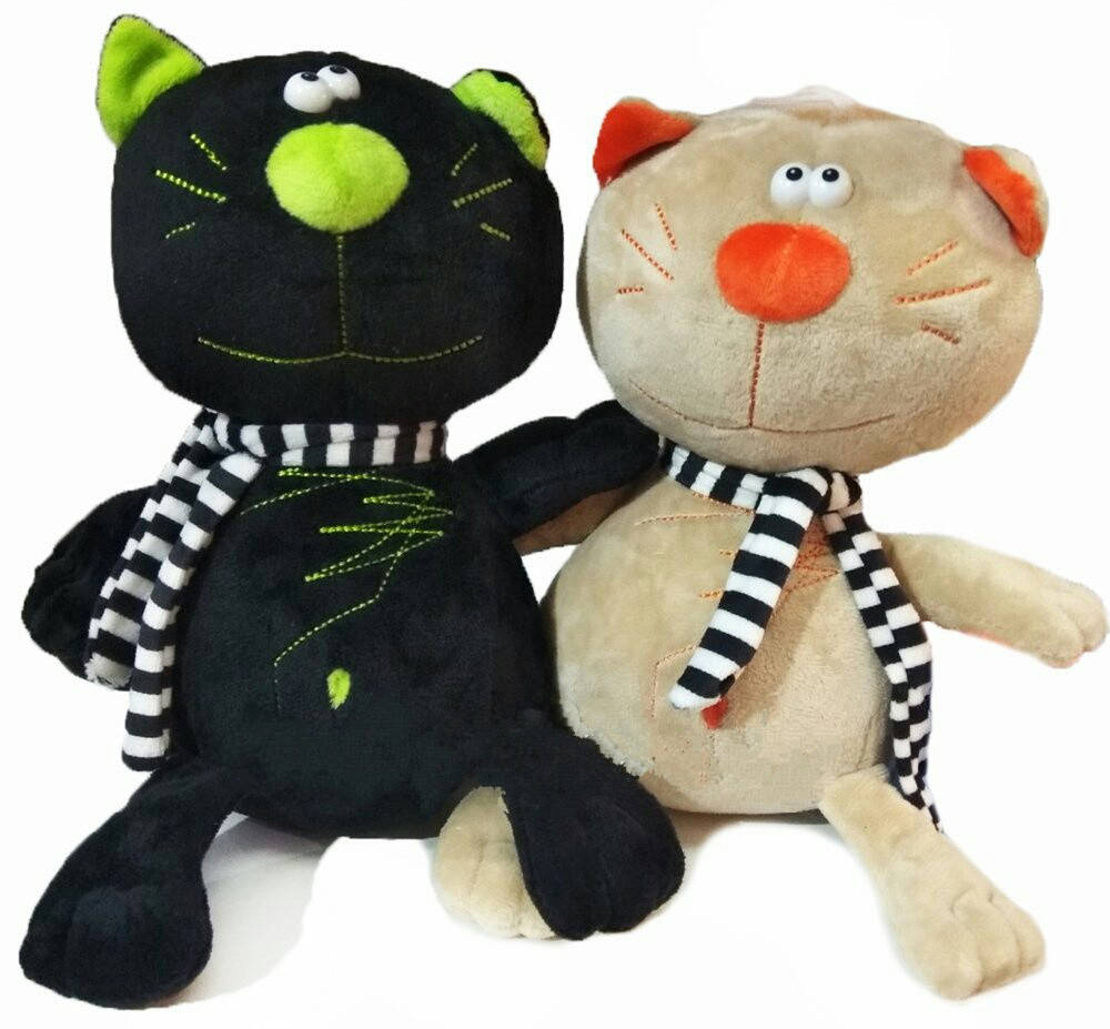 

Мягкая игрушка "Кот Батон" в полосатом шарфике, черный, серый, 25 см.