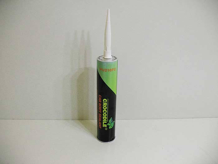 

Герметик Крокодил Crocodile Car Body Sealant черный 310ml K2