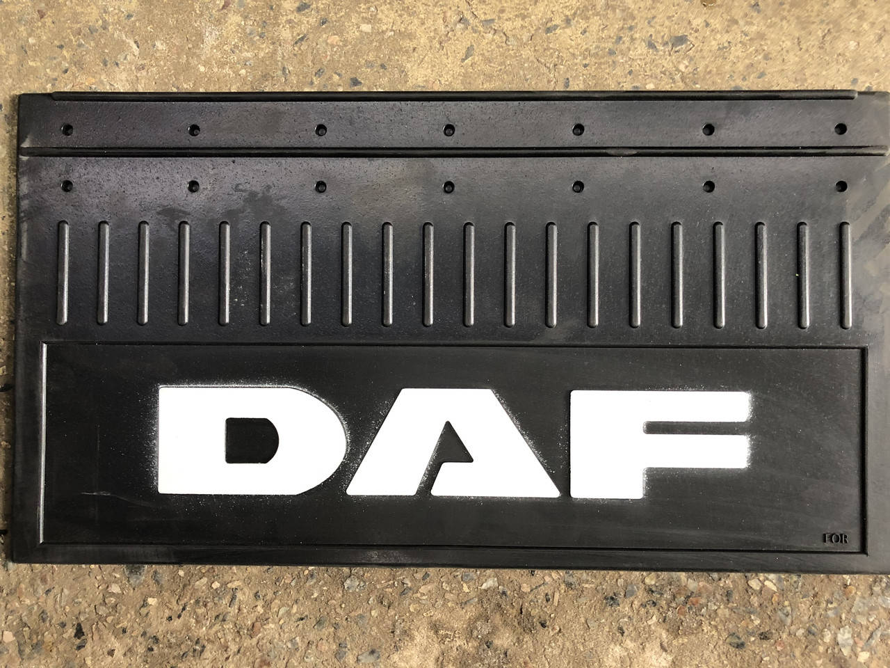 

Брызговики Daf задние 650х350