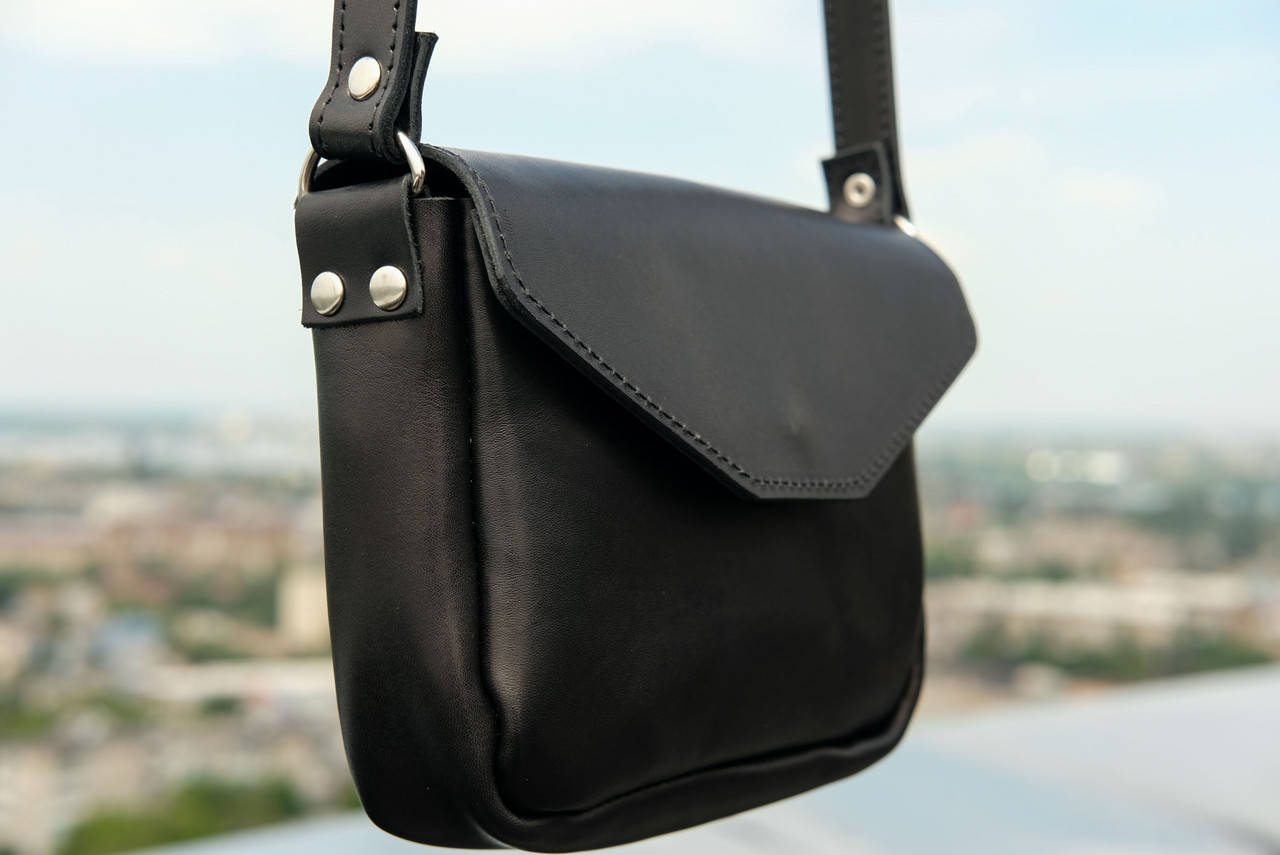 

Женская кожаная сумка Лилу