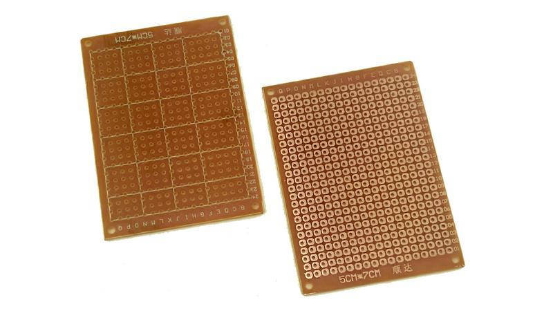 

Макетная монтажная плата 5x7 PCB (11697)