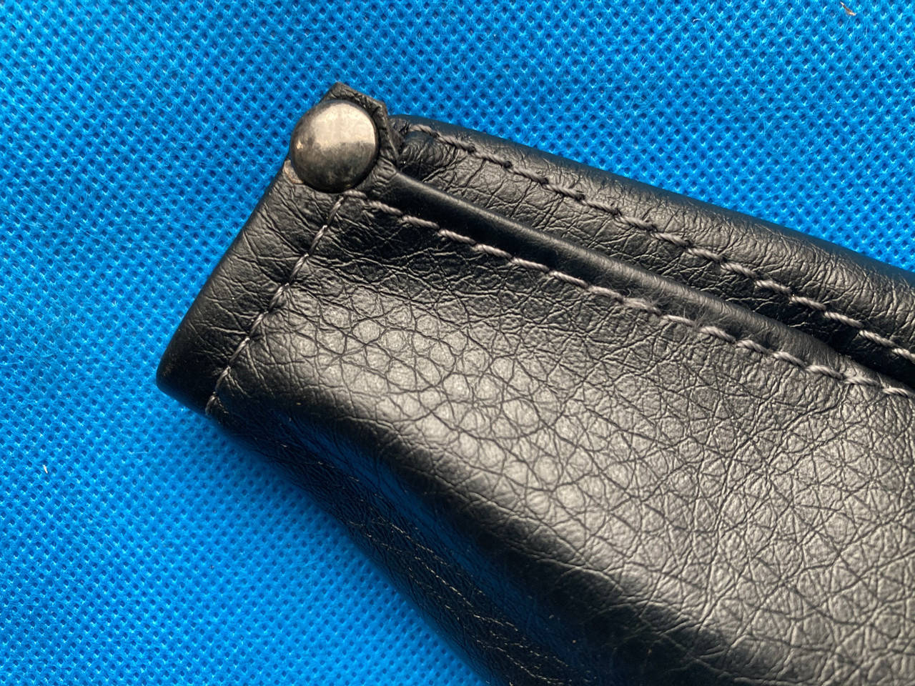 

Чехол кпп Рено Логан с 2005-