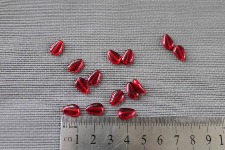 

Бусина чешское стекло Preciosa, капля плоская 11\8\3 мм, 1 шт