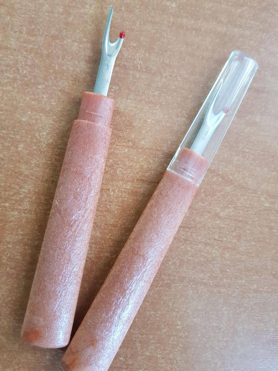 

Випорювач з пластиковою ручкою, 12.2 см.