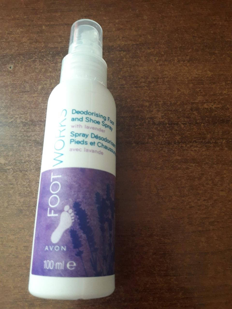 

Дезодоруючий спрей для ніг з ароматом лаванди, Avon, 100 мл