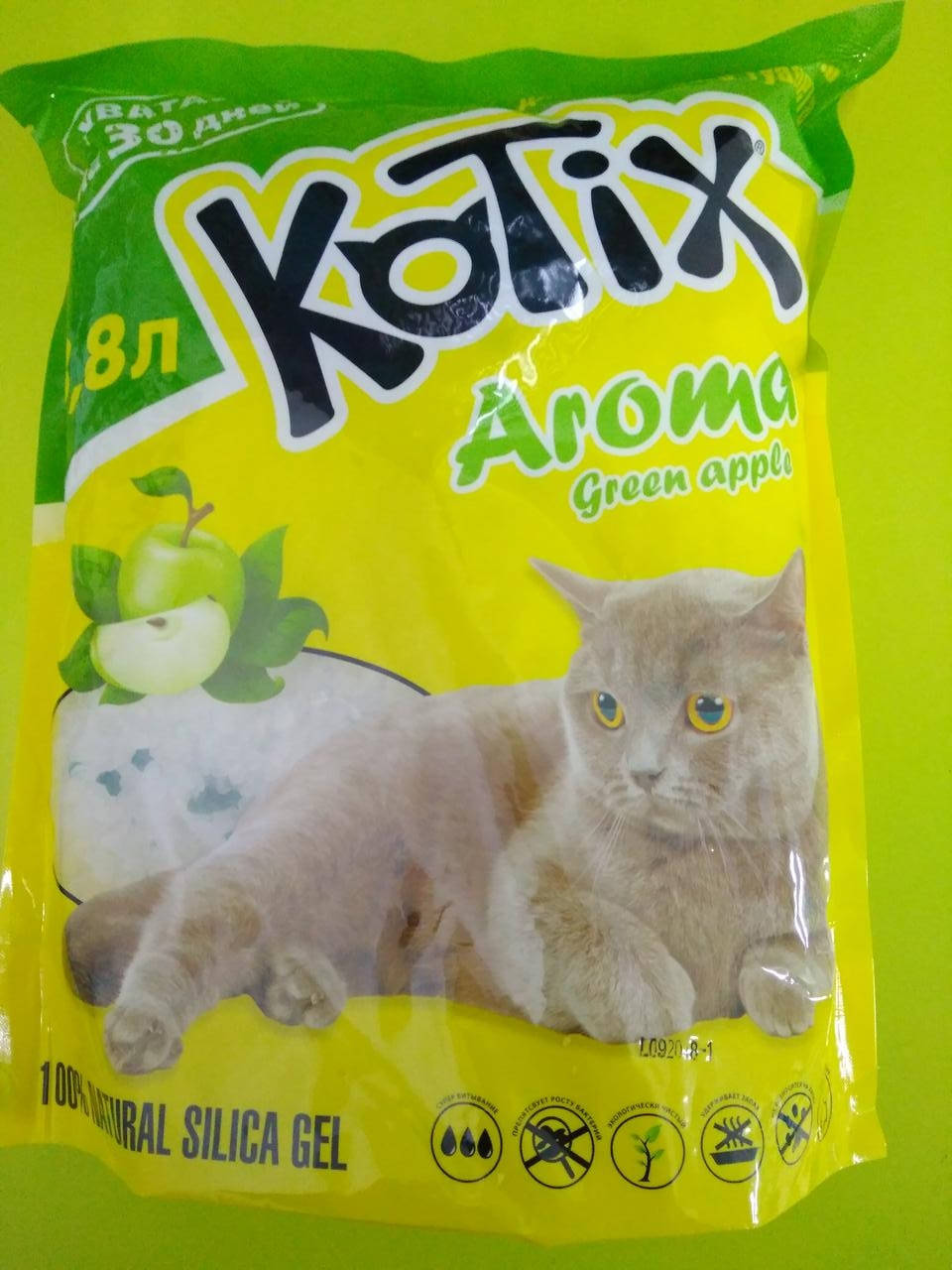 

Силикагелевый наполнитель для кошачьего туалета Котикс с ароматом яблока 3,8 л