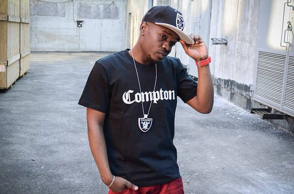 

Мужская черная Футболка Compton