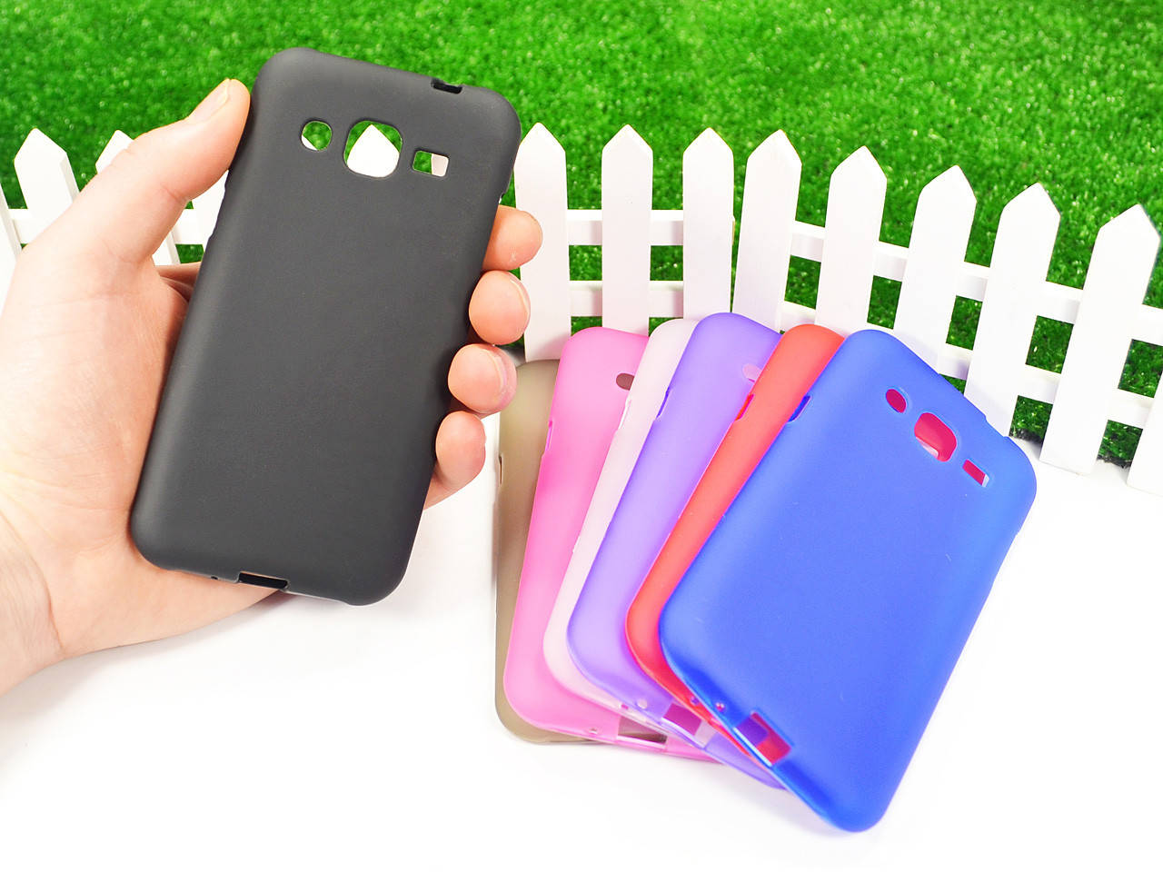 

Силиконовый TPU чехол для Samsung J200H Galaxy J2