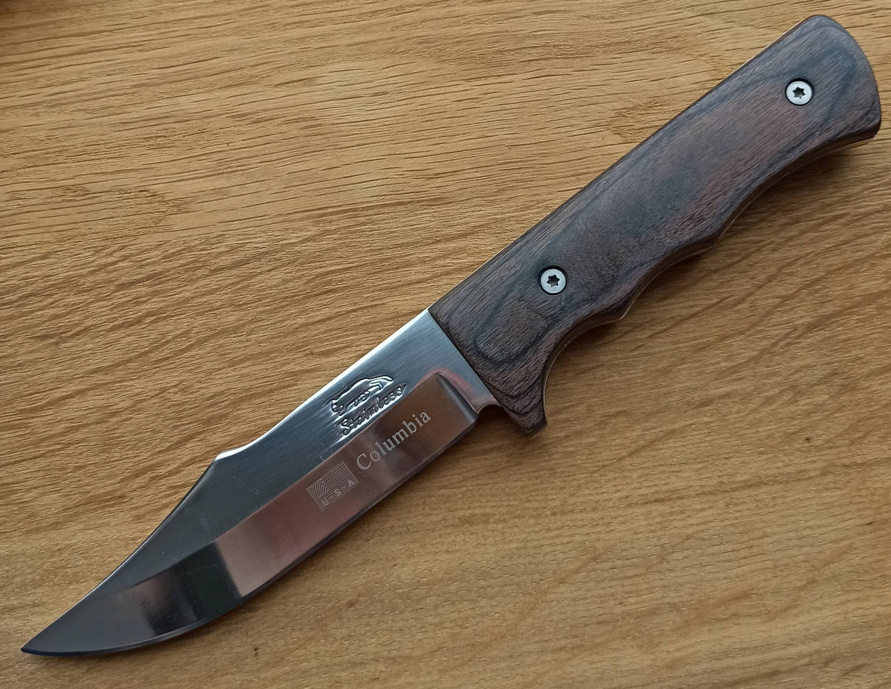 

Нож фиксированный Columbia Охотничий, фуллтанг