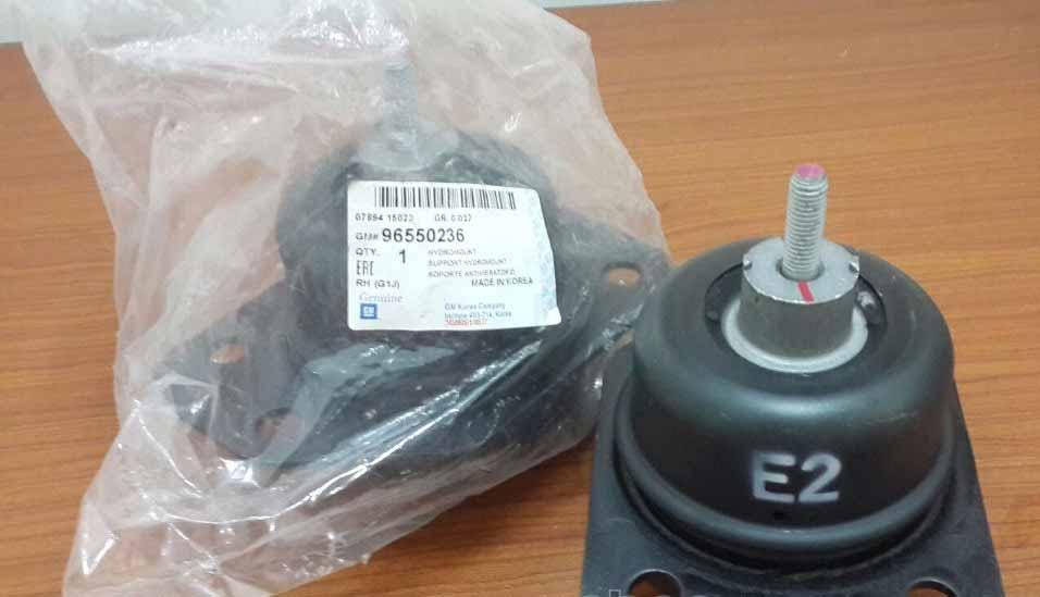 

Подушка двигателя передняя правая 96550236 Lacetti Лачетти