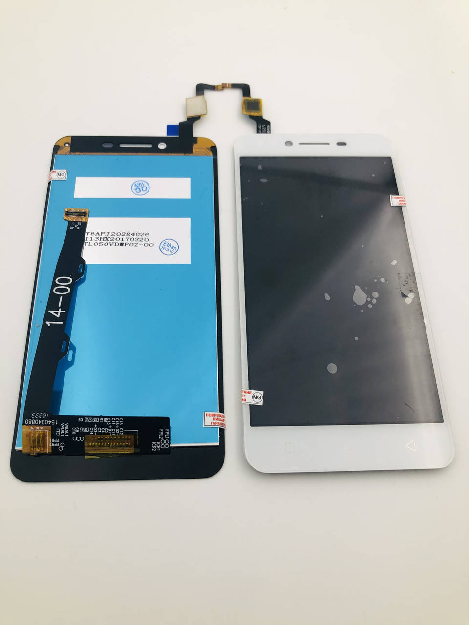 

Дисплей для мобильного телефона Lenovo A6020a46/K5 Plus, белый, с тачскрином