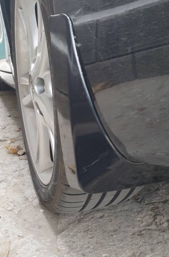 

Брызговики глянцевые Toyota Camry 40 (06-11)