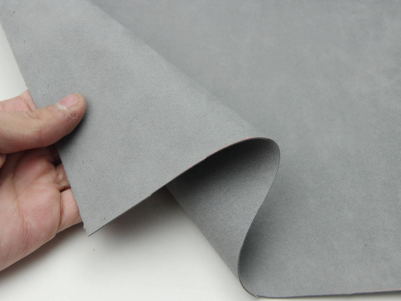 

Алькантара серая 2934Н ширина 1,45м (Италия)