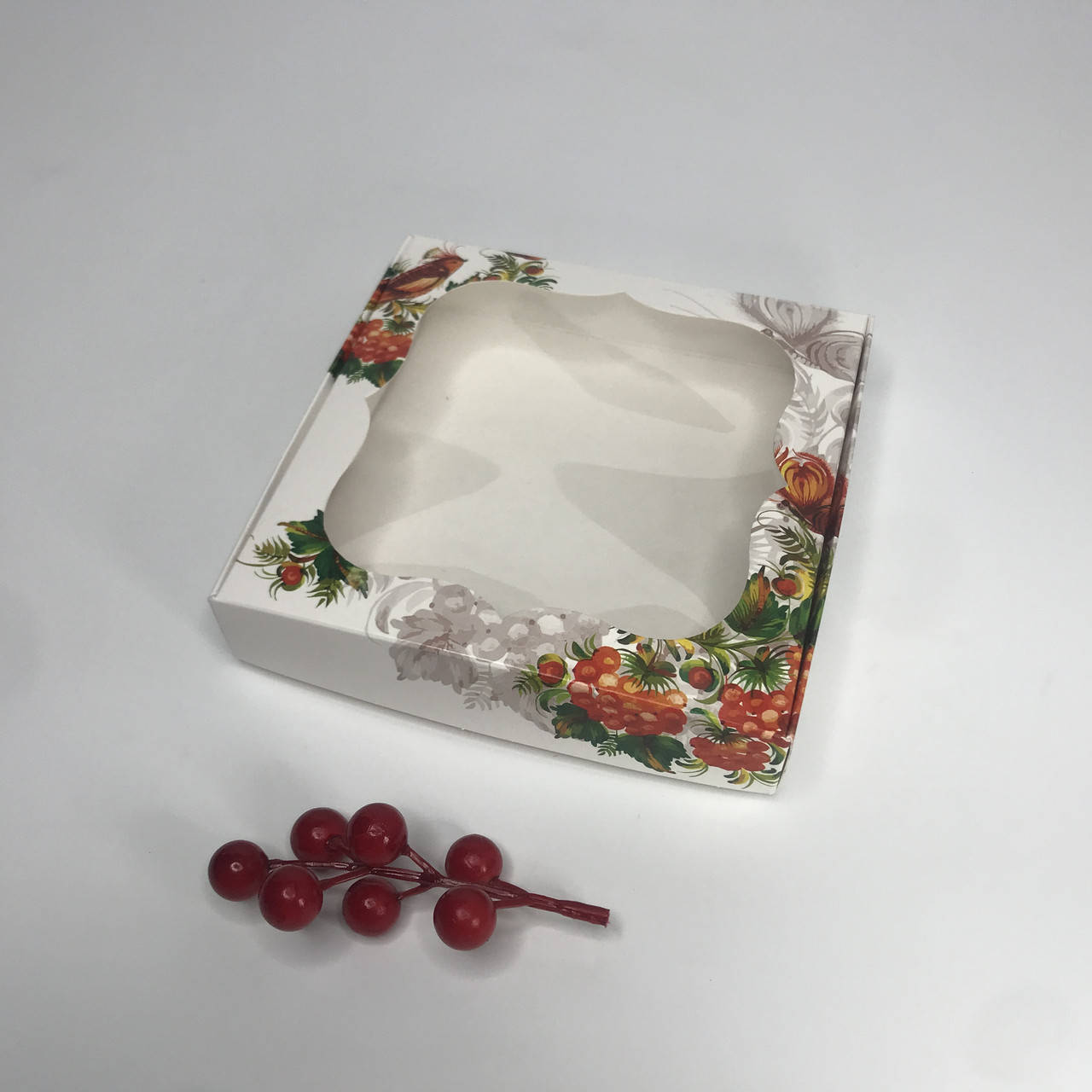 

Коробка для пряника, 150*150*30 мм, с окном, "Калина", Белый