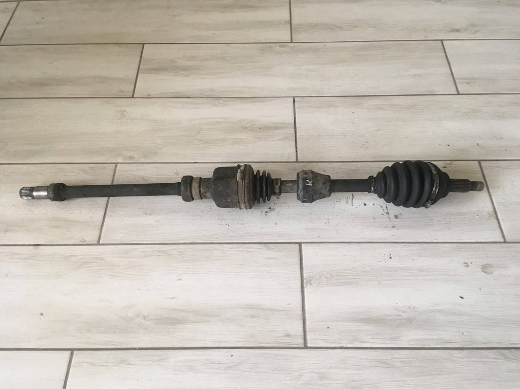 

Полуось/Привод Ford Mondeo Довга Mk3 2000-2007 2.0TDDI
