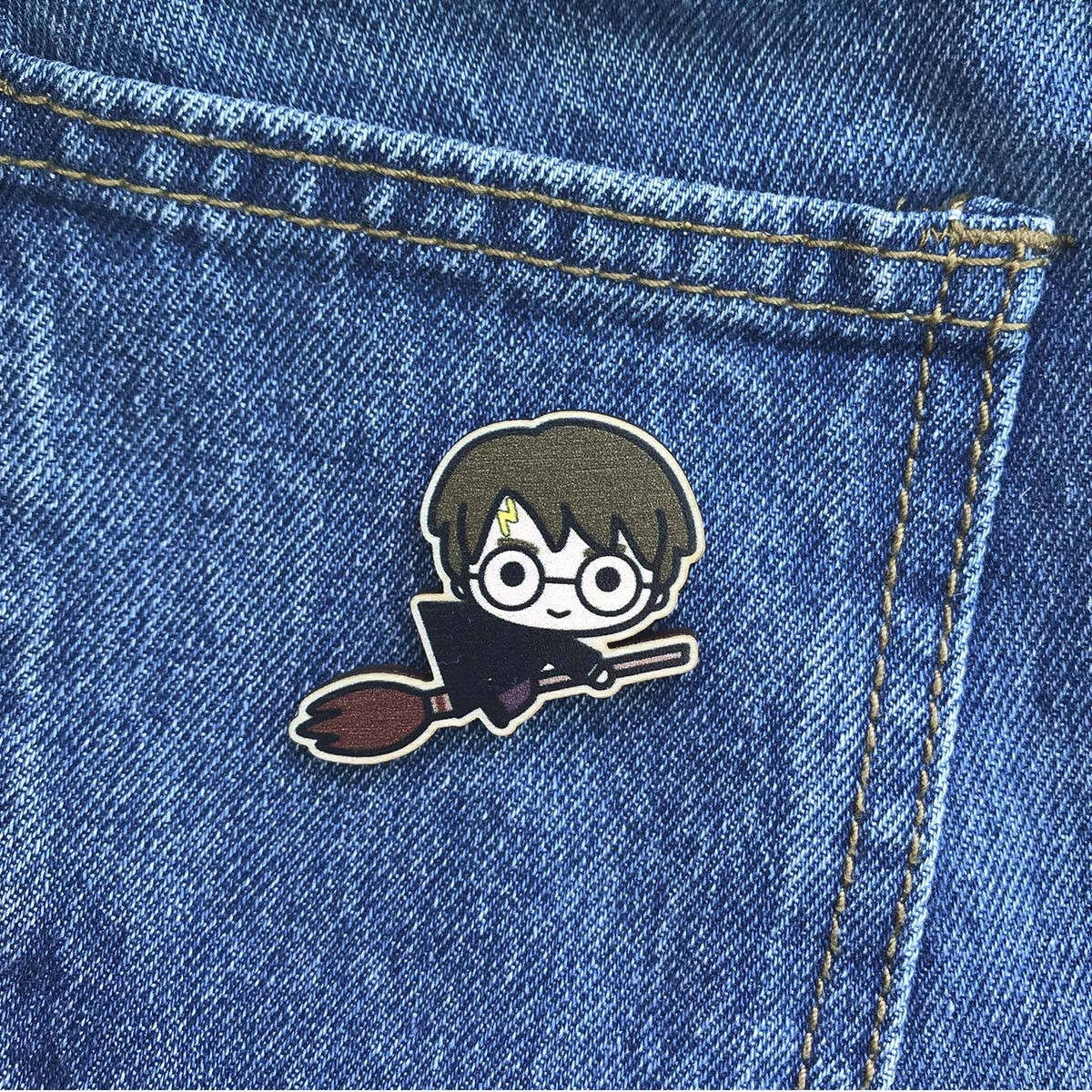 

Значок из дерева "Гарри Поттер"