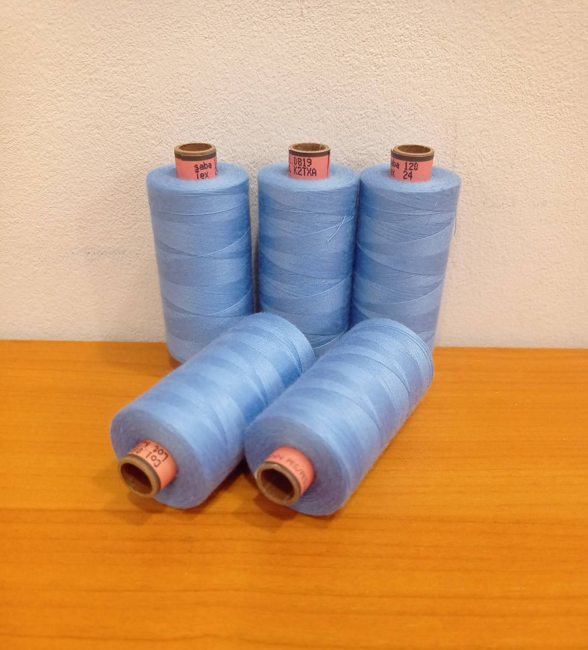 

Нитка AMANN Saba c №120 1000 м., Голубой