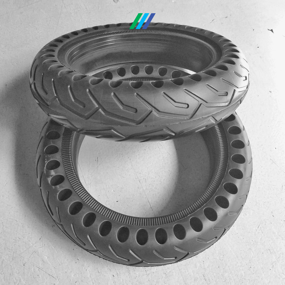 

Антипрокольная цельнолитая шина для самоката 8.5" (2.00-5.5) (210х50-140)