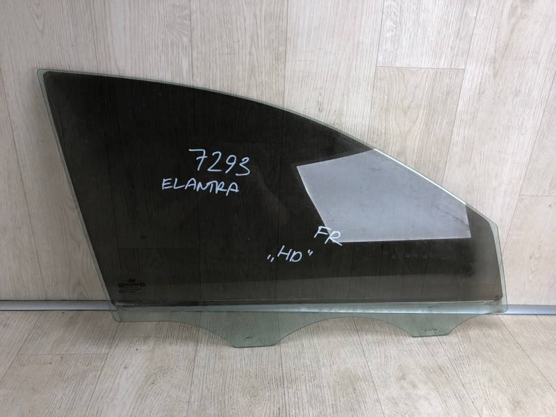 

Стекло двери HYUNDAI ELANTRA HD 2008 82421-2H010 Перед. Прав.