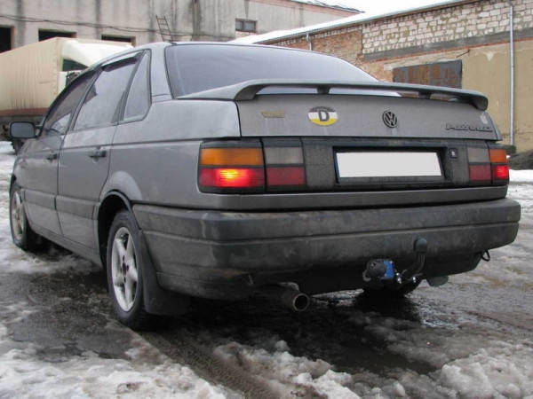 

Фаркоп Volkswagen PASSAT B-3 (седан/универсал 1988-09/1993)(Фольцваген Пассат В 3) Автопрыстрий