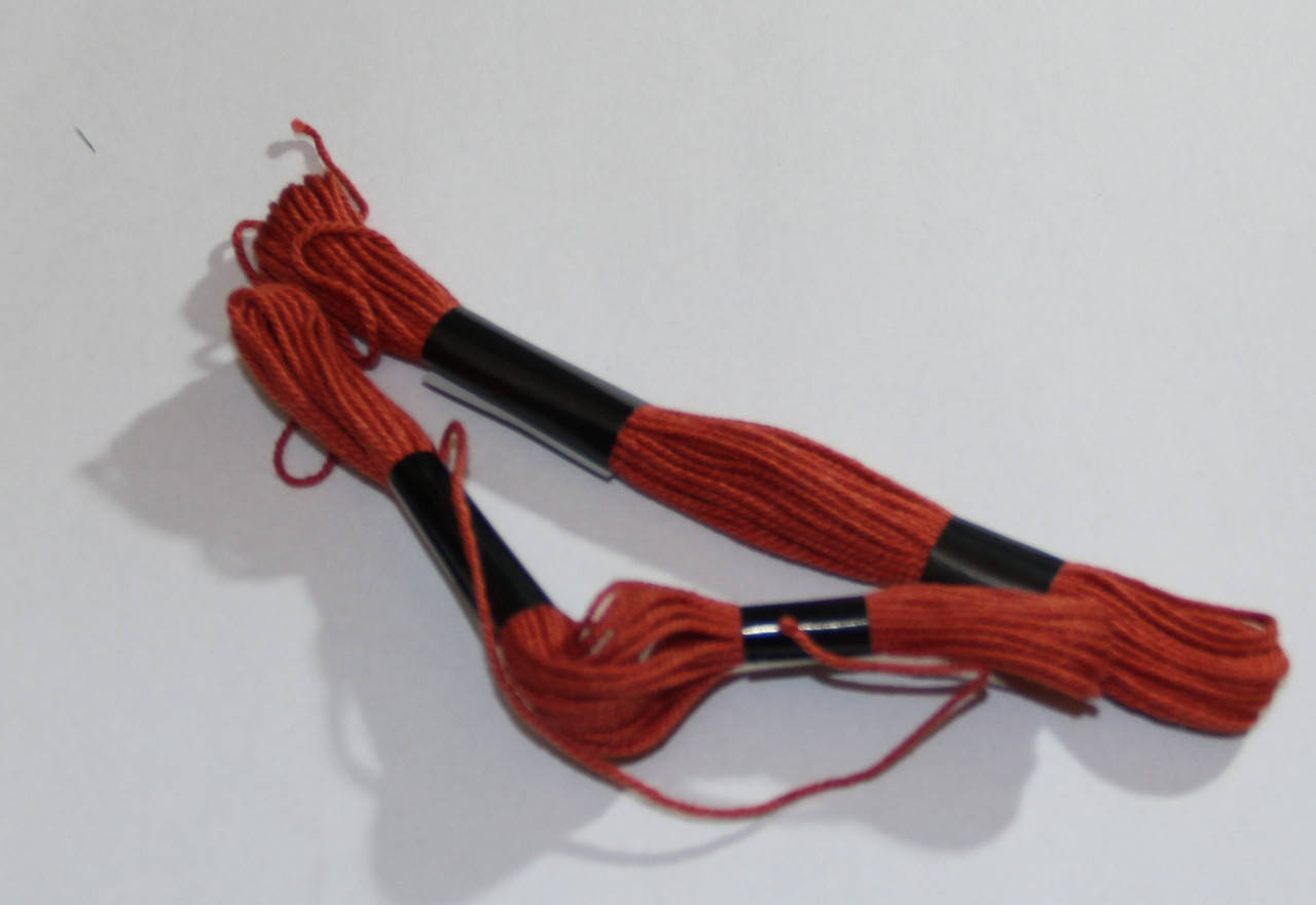 

Нити мулине для вышивания., Коричневый