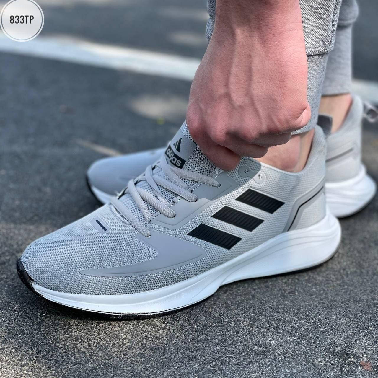 

Мужские кроссовки серые Adidas 44, Серый