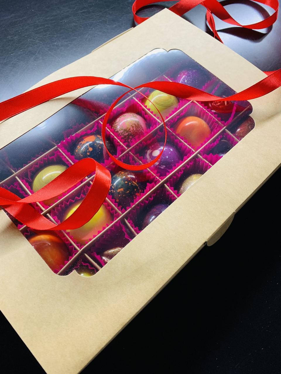 

Набір шоколадних цукерок "24 sweets"