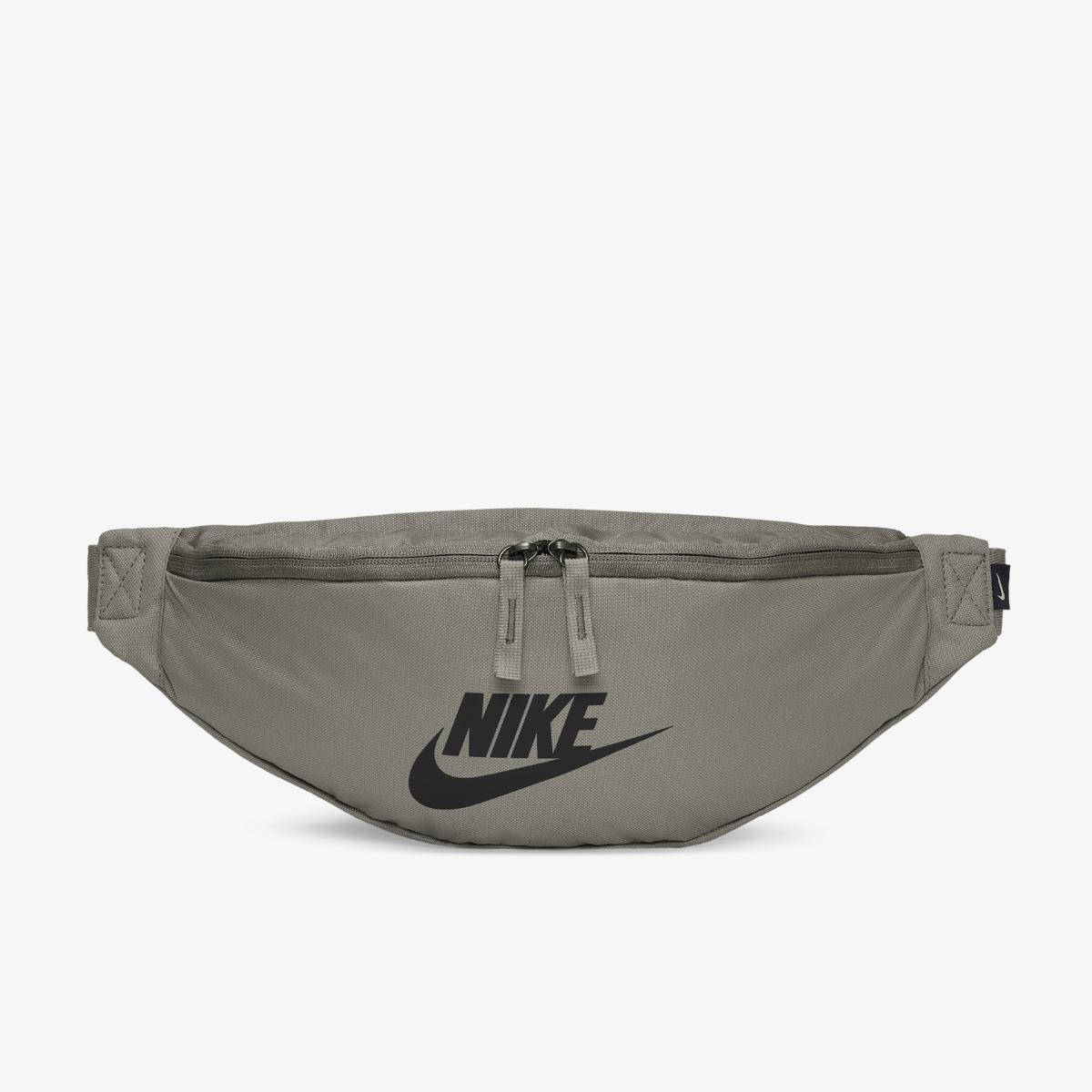 

Сумка на пояс Nike Sportswear Heritage BA5750-322, Серый