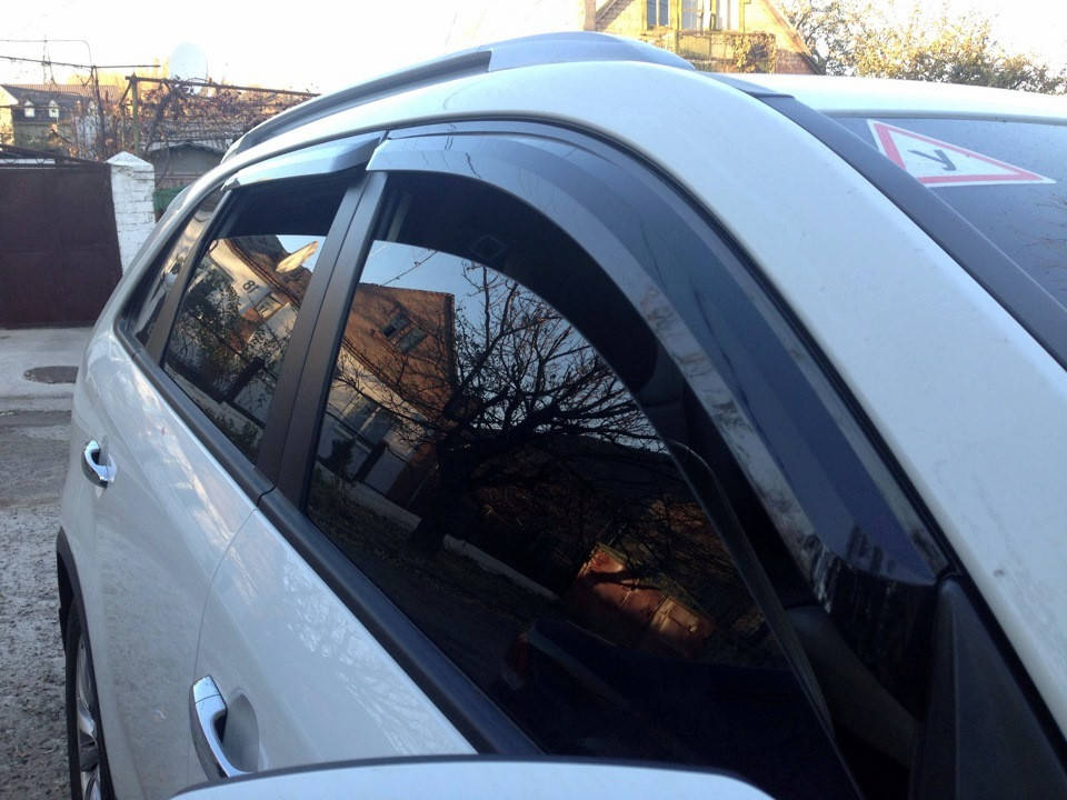 

Дефлекторы окон, ветровики Kia Sorento 2009-2014 (Autoclover/Корея)