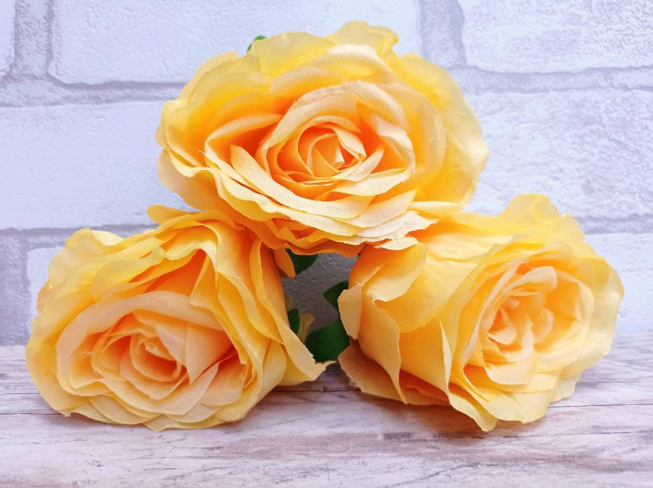 

Роза искусственная, головки, d-8см, h-8см, 15 грн, Белый