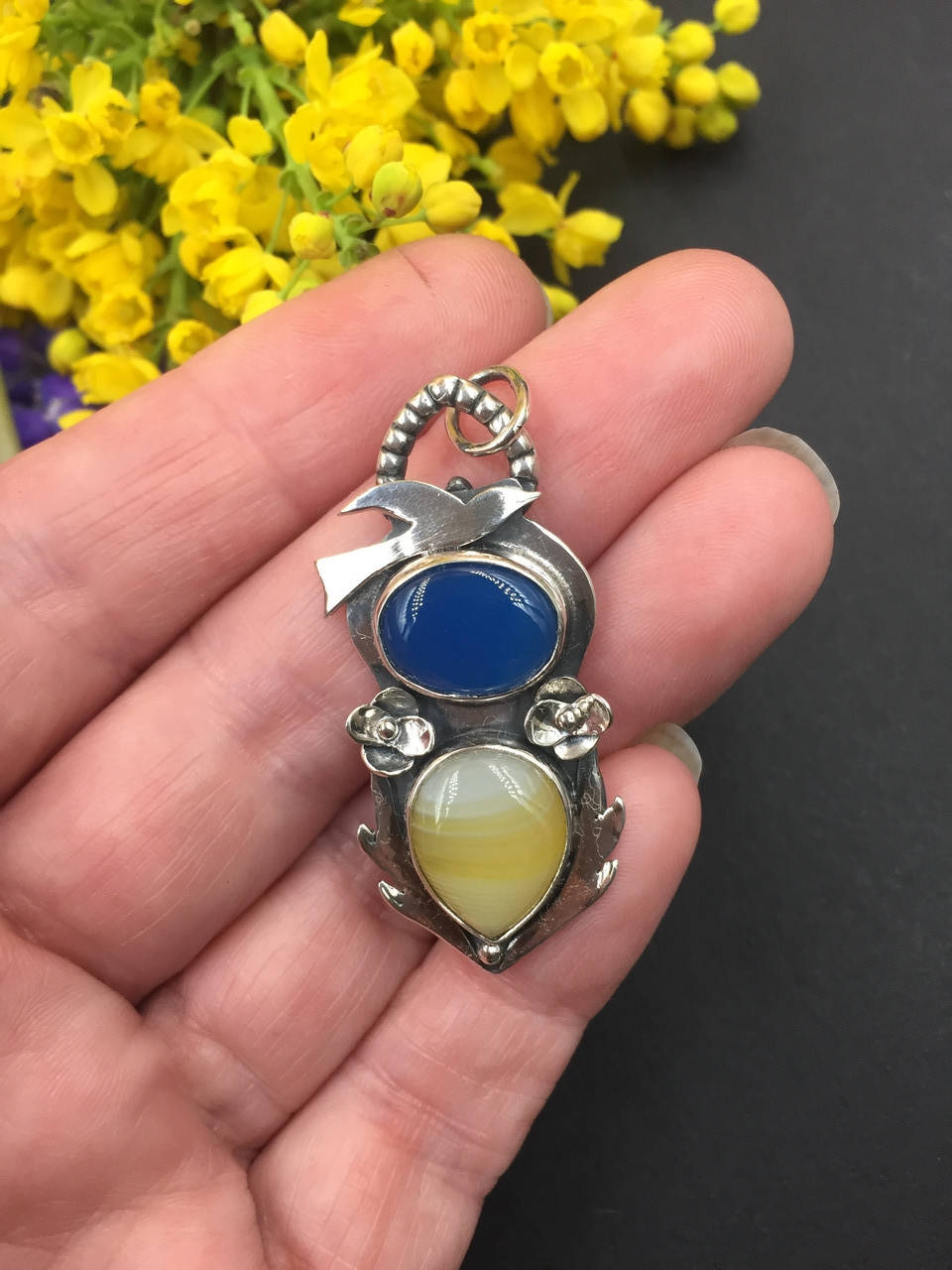 

Кулон «Весна» из серебра 925 пробы со вставками натурального агата