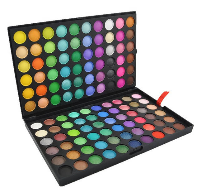 

Палитра теней профессиональнаяй 120 цветов №2 Mac Cosmetics