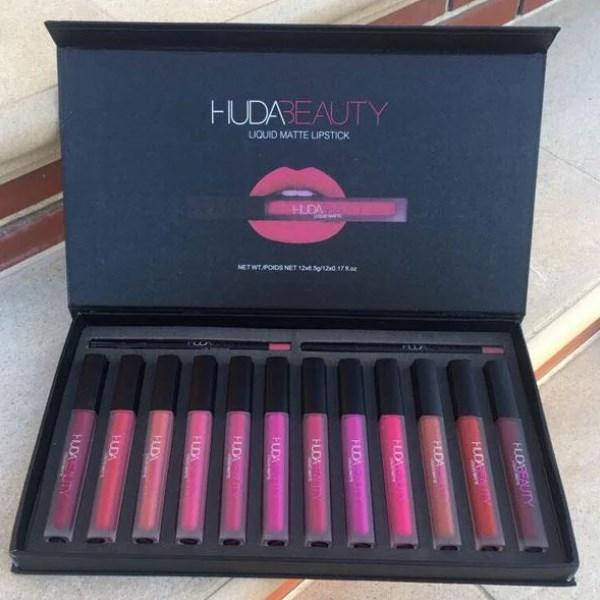 

Набор стойких матовых жидких помад для губ и 2 карандаша Huda Beauty 12 штук