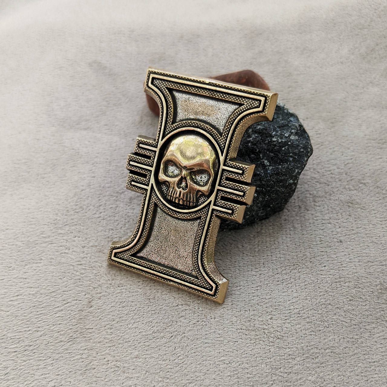 

Бронзовый значок insignia Инквизитора Инквизиция Warhammer 40000 ручная работа
