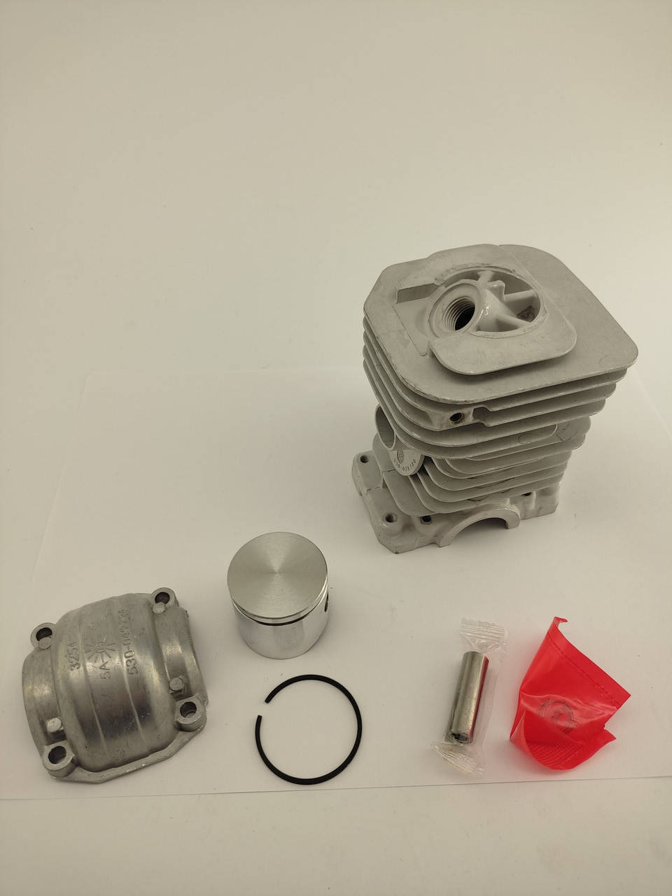 

Поршневая группа на бензопилу Husqvarna 137