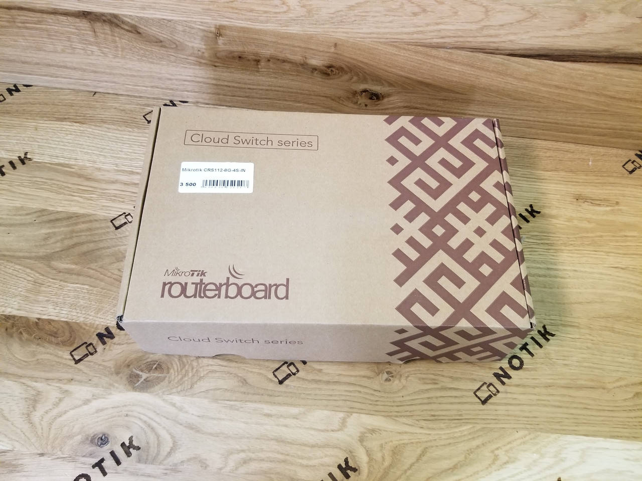 

Маршрутизатор MikroTik CRS112-8G-4S-IN