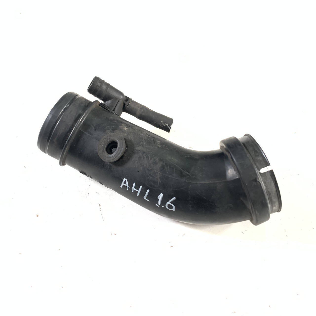 

06B133354 Патрубок воздушный VW Passat B5, 1.6i, AHL, 06B133354 audi a4 впускной