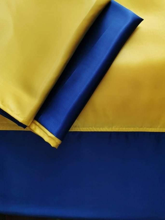 

Атласниий прапор України великий, 140 на 90 см, з кишенею під держак