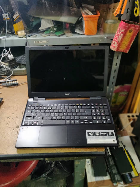 

Ноутбук Acer Aspire E5-521 E5-521-26EM № 22070263, Черный